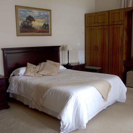 Riverfront Homestay Port Elizabeth Exterior photo