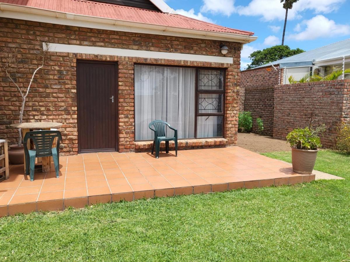 Riverfront Homestay Port Elizabeth Exterior photo