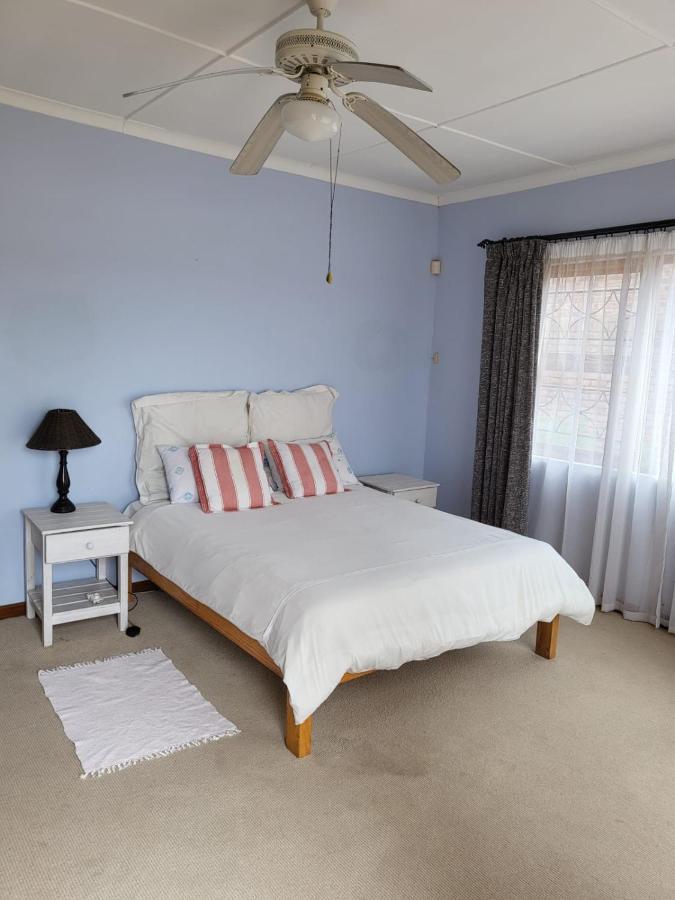 Riverfront Homestay Port Elizabeth Exterior photo